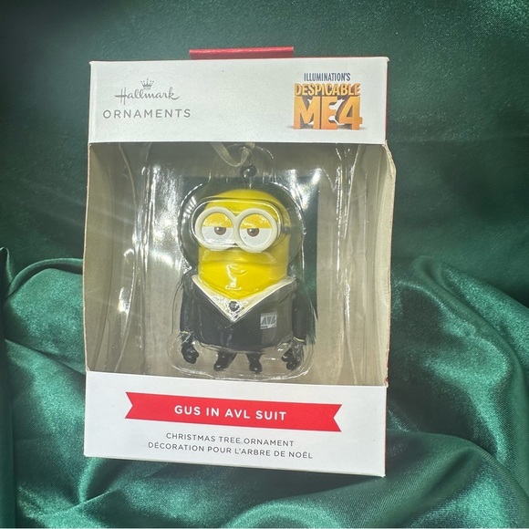 Hallmark Despicable Me 4 Gus in AVL Suit Ornament • NIB 2024 - Picture 6 of 9